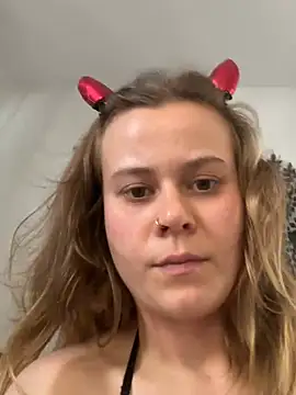 Stellafotzbella live cam