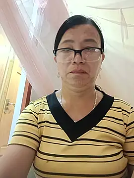Chilly-wet live cam preview