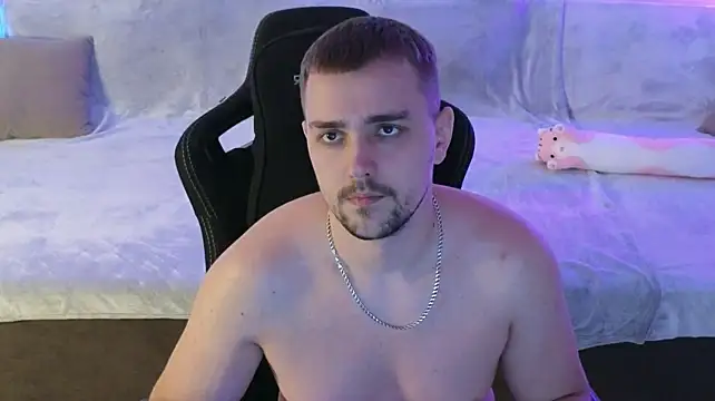 Larstar01 live cam on StripChat