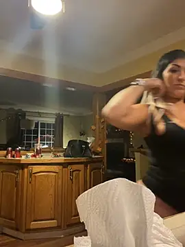 LittleMissEeve webcam