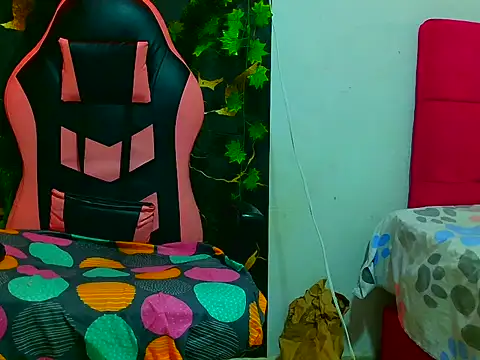 Vale_sexy21 live cam on StripChat