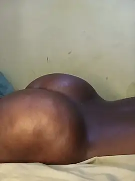muronjis (F young) - Help me pay my school fees