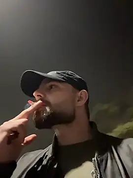 OnlyRyanOf live cam