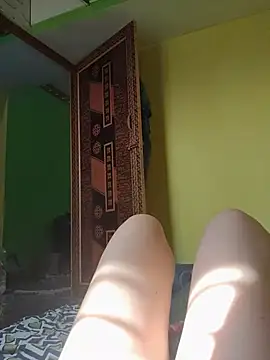 jaanubabyb live cam on StripChat