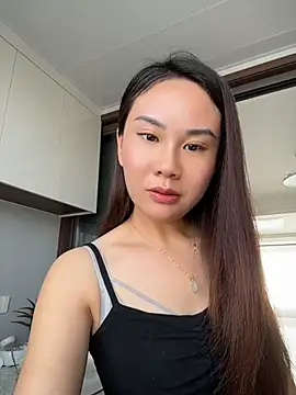 Yioyio-666 webcam
