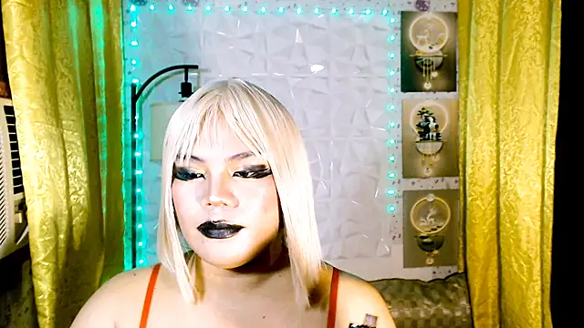 TSbrianaHugeCock