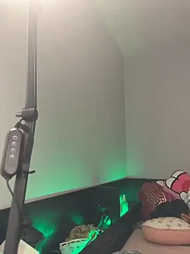 nyna_stax (F milf) - PUSSY  RUB