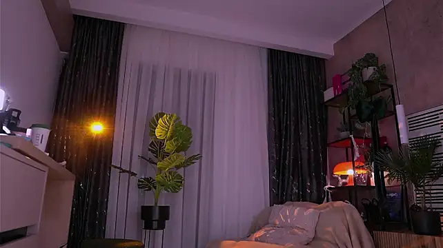 Serene_Sophiex
