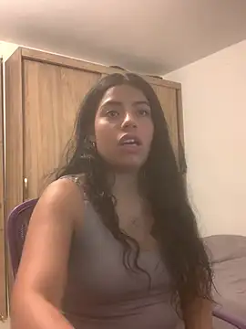 Laia_blanco live cam on StripChat