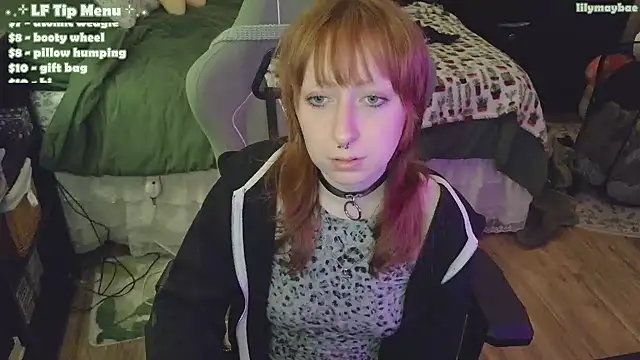 LilyMayBae live cam on StripChat