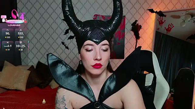 Curious_Lily webcam