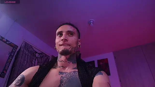 Ryuk_it live cam on StripChat