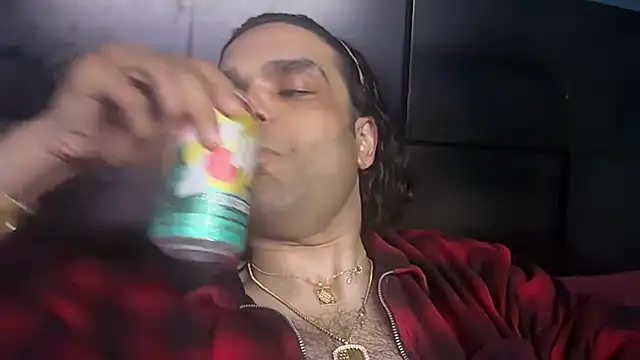 icebergslim281 live sex cam
