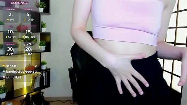 Ida_FaneStain live cam on StripChat