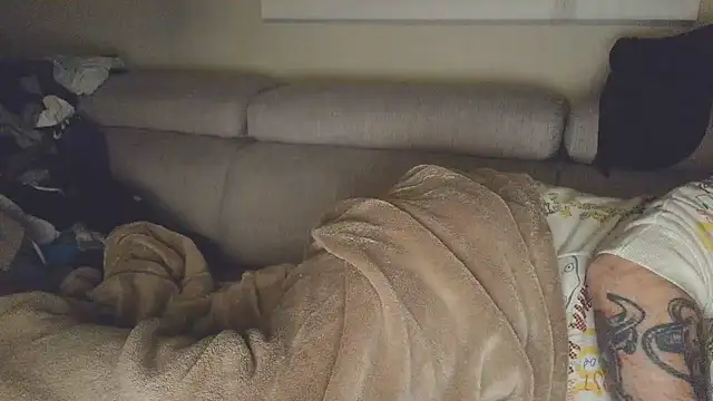overmydadbody222 webcam