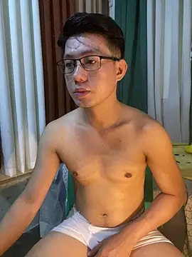 xshyboyx live cam on StripChat