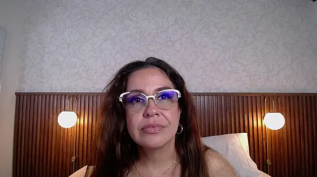 Ariana_Wayne webcam
