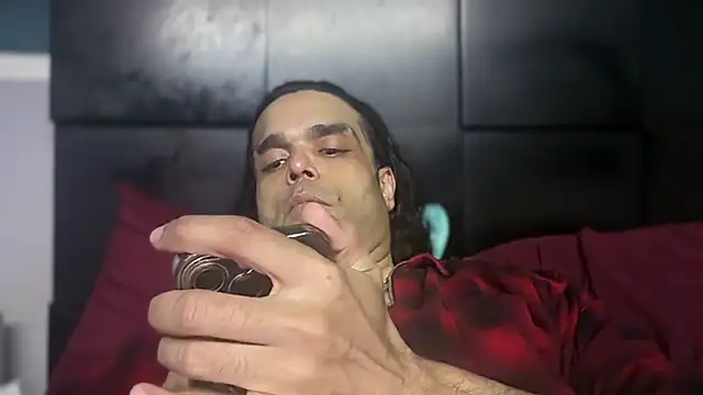 icebergslim281 live sex cam
