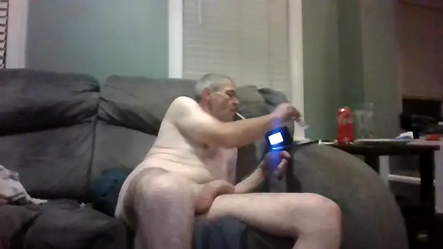 burby79 live cam on StripChat