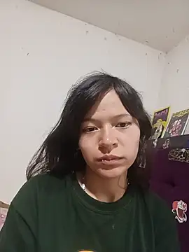 Ninffa_sweet25 live cam on StripChat