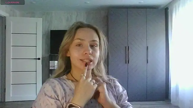 Annie_Cohn