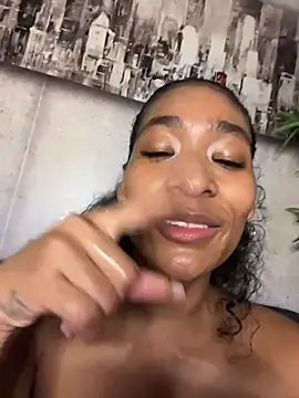 SweetCheeksXXX live sex cam
