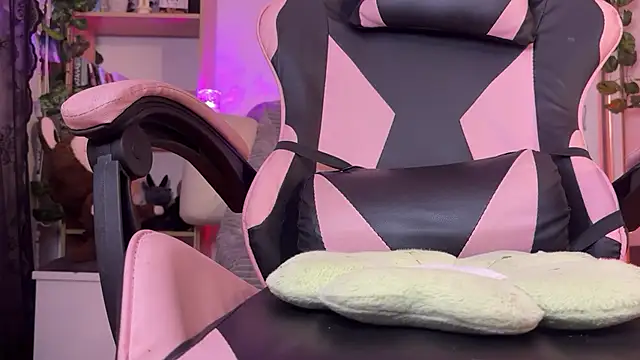 ari_kat webcam