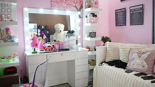 AsianSweetMilf en directo por webcam