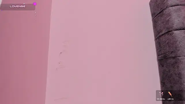 MissCurvyTop