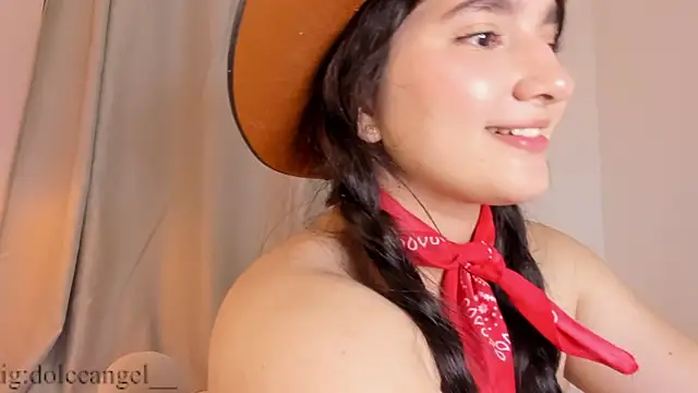dulceangel__ live cam on StripChat