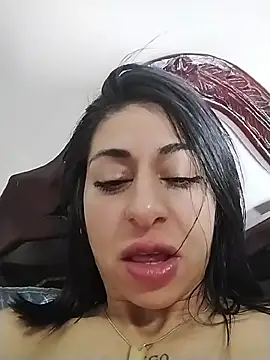 arianna_rouse_ live cam on StripChat