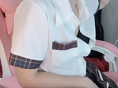 chutieuanh live cam on StripChat
