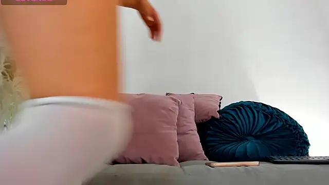 hollyprincess_2 live cam