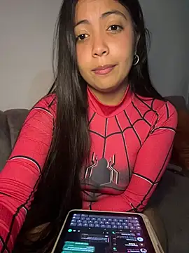 Nina_Belle