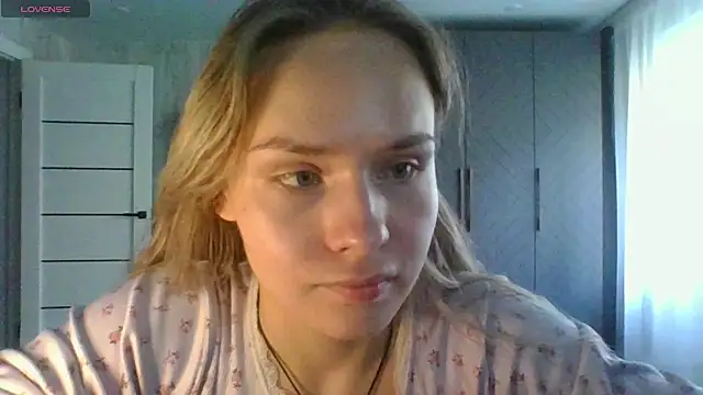 Annie_Cohn live cam on StripChat