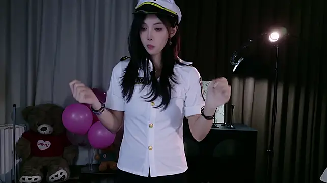 GUGUGAGA-1 live cam on StripChat
