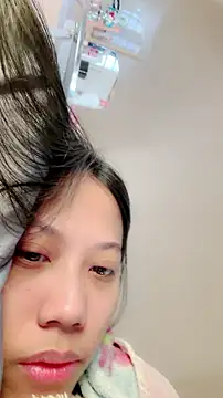 WetVirginPussy webcam