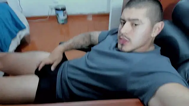 Baltazar_Dupont live cam on StripChat