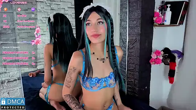 mily_g_ live cam on StripChat