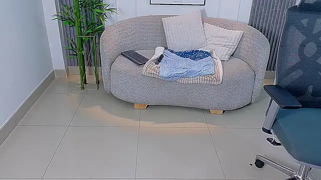 victoria_vg live cam on StripChat