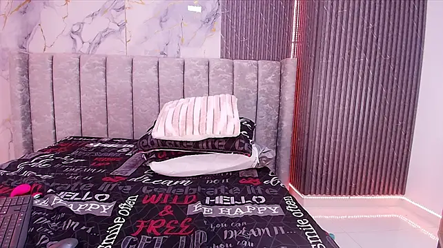 rubihops live cam on StripChat