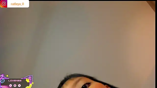 catleya_0 live cam on StripChat