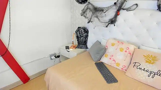 camila_black__