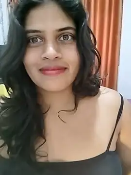 Shakeera1 live cam on StripChat
