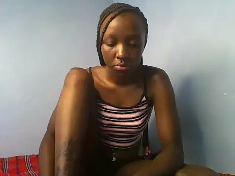 Nursekem254 live cam on StripChat
