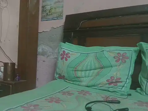 Desi_couple85