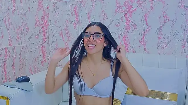 Korina_Nami