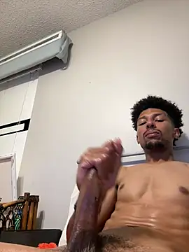 BigPrettyDick777 live sex cam