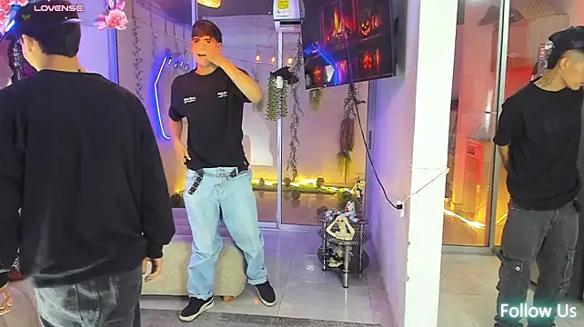 Houseofwarrios live cam