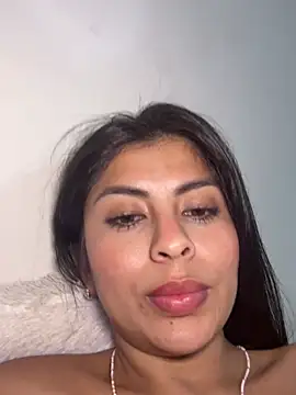 alicent_ (F young) - 🍓FINGERS IN MY PUSSY🍓